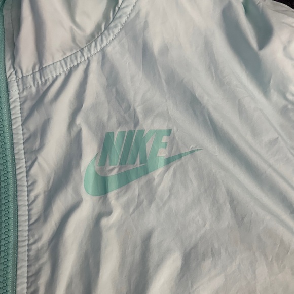 Nike Light Green and White Jacket - Picture 2 of 4